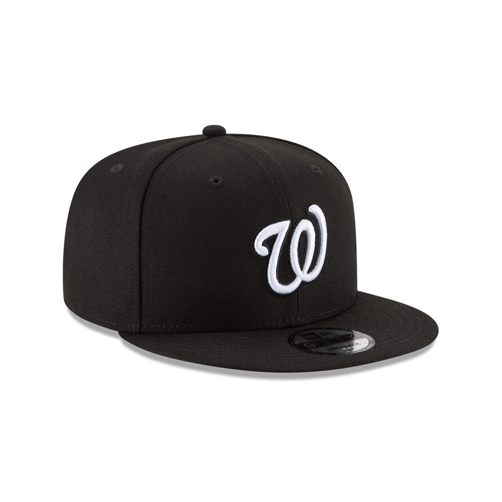 Washington Nationals Black/White New Era 9FIFTY Snapback Hat product image 1, provided for visual reference and product