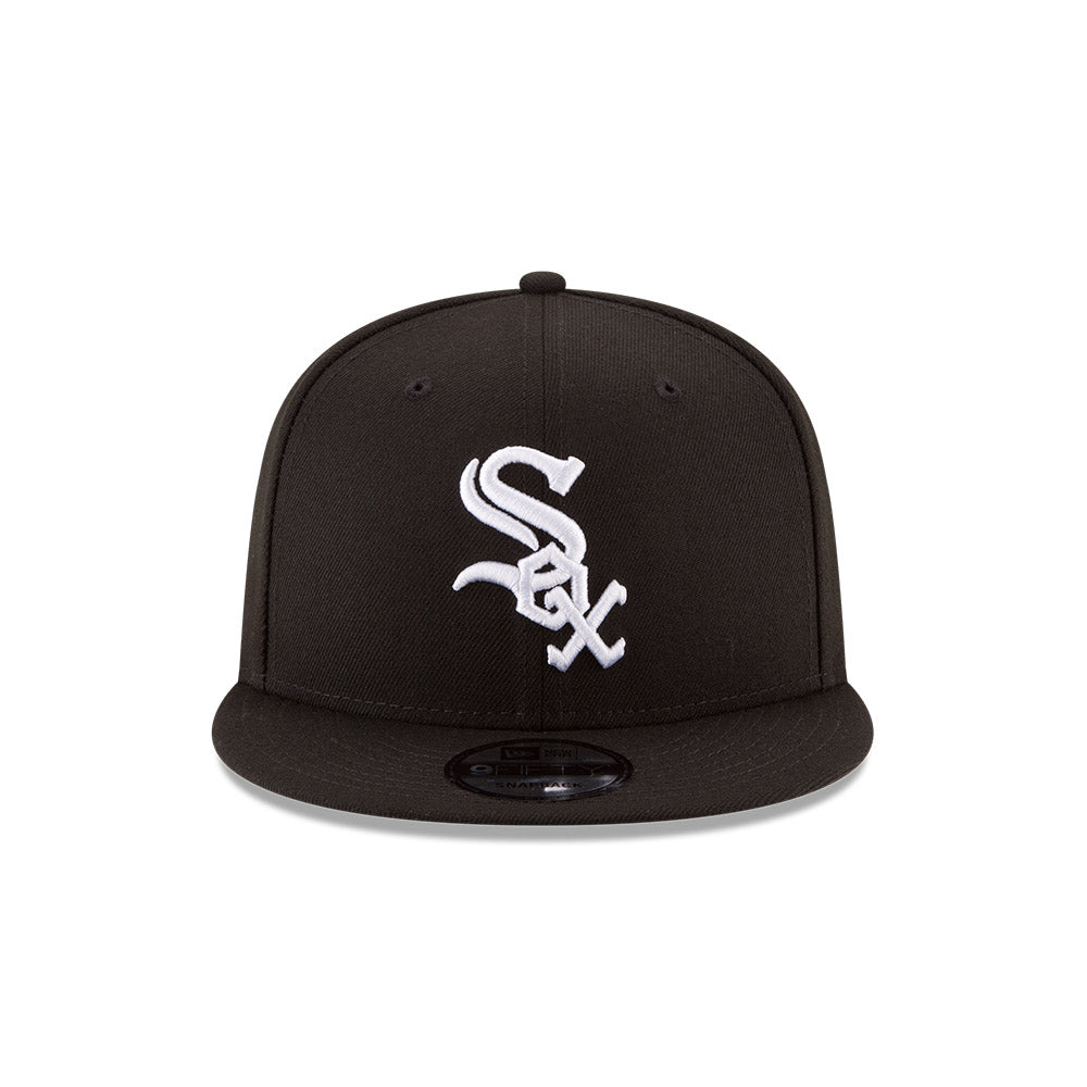 Chicago White Sox Black 9FIFTY Snapback Hat product image 2, provided for visual reference and product detail review