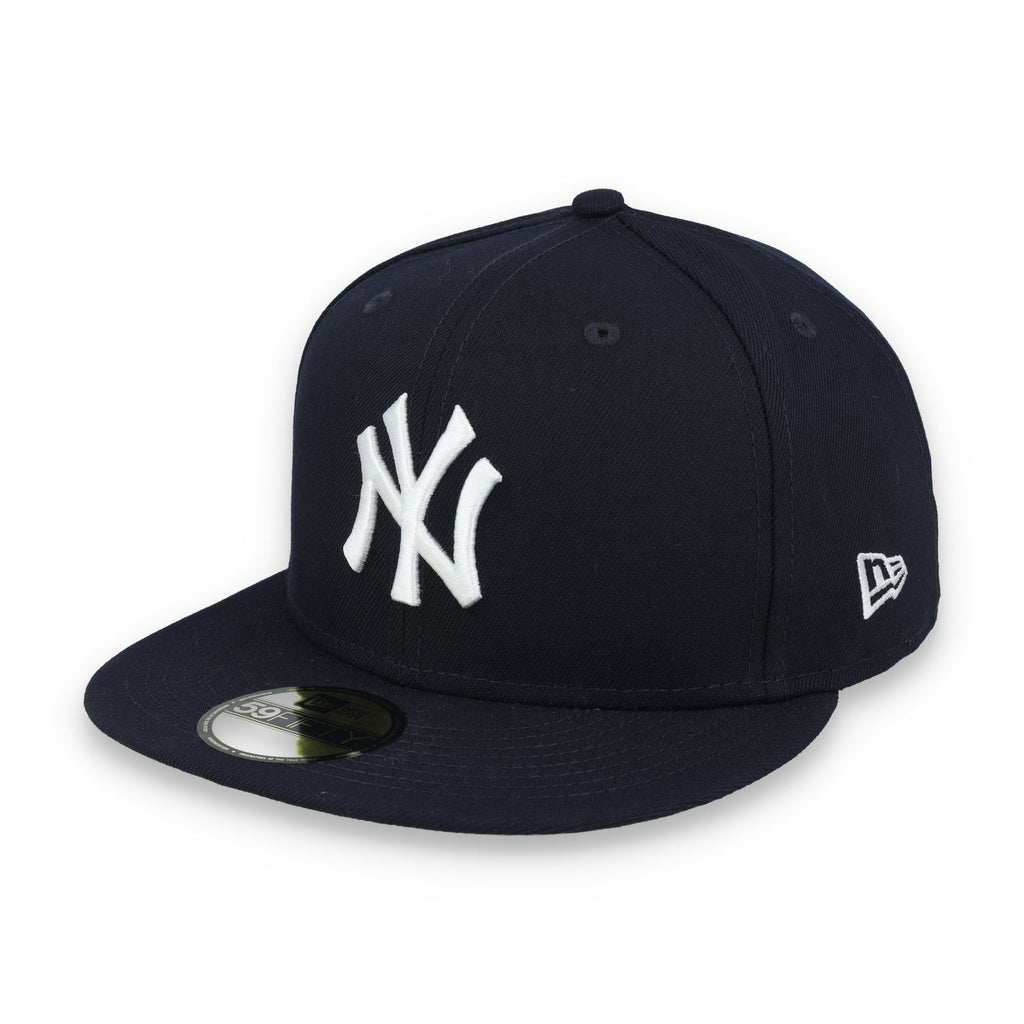 New Era New York Yankess Pennant Side Patch 59FIFTY Fitted Hat product image 3, provided for visual reference and product