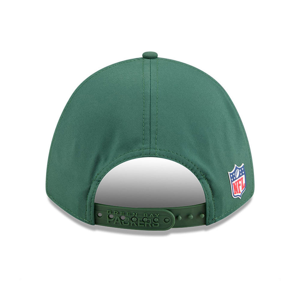 Green Bay Packers New Era 2025 Sideline 9FORTY M-Crown Adjustable Hat product image 7, provided for visual reference and
