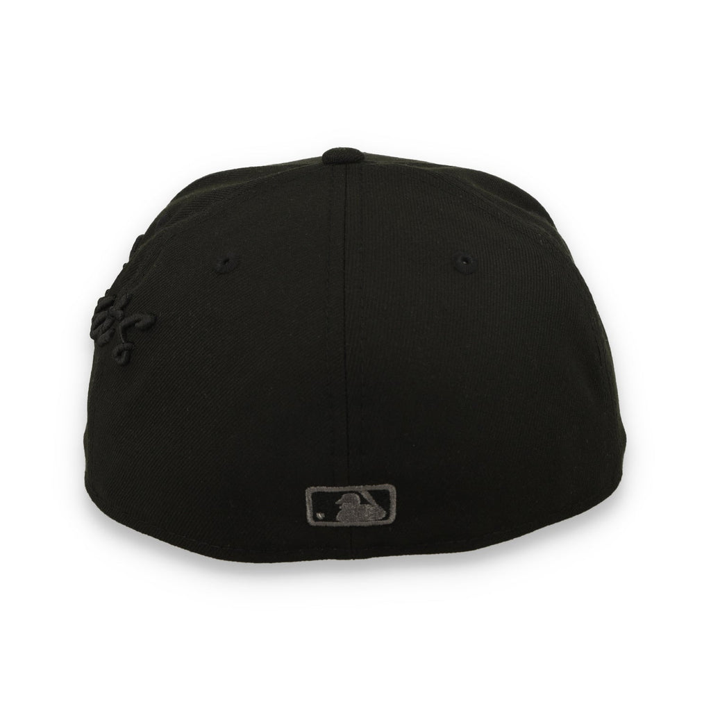 New Era San Francisco Giants Side Script 59FIFTY Fitted Hat - Black product image 6, provided for visual reference and