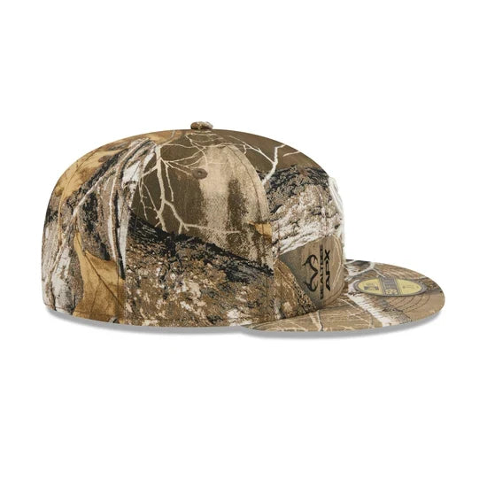 New Era Chicago White Sox RealTree 59Fifty Fitted Hat product image 4, provided for visual reference and product detail