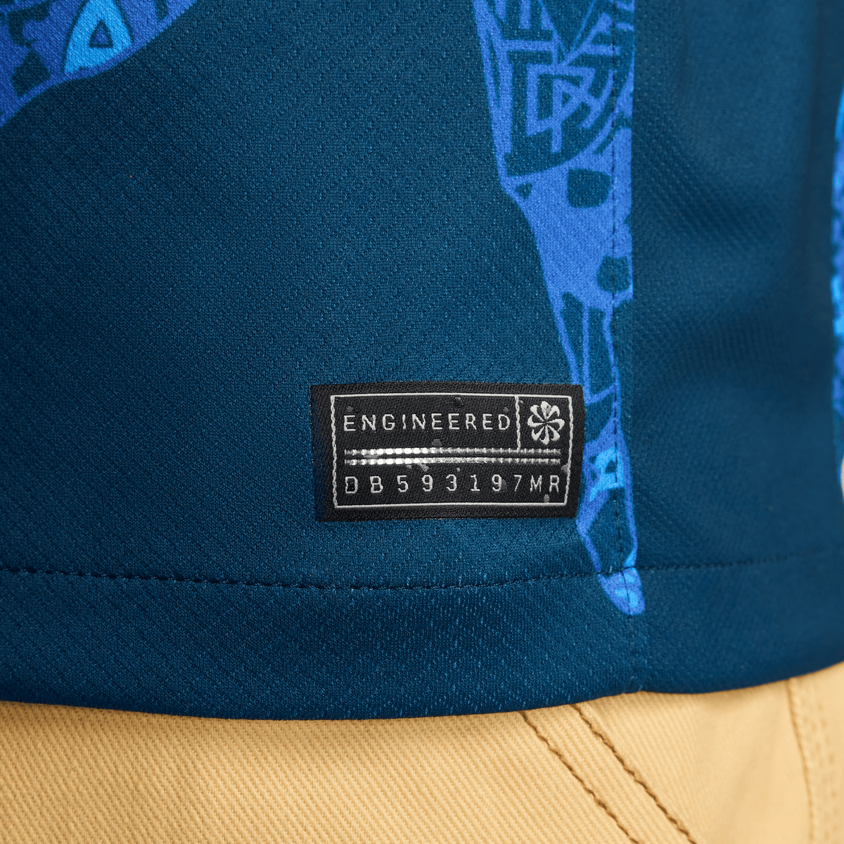 Nike Men Club América Stadium Away Dri-FIT Soccer Jersey 24/25 product image 4, provided for visual reference and product