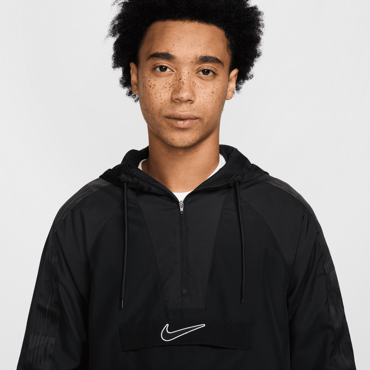 Nike Academy+ Men Water-Repellent Soccer Anorak Jacket product image 3, provided for visual reference and product detail
