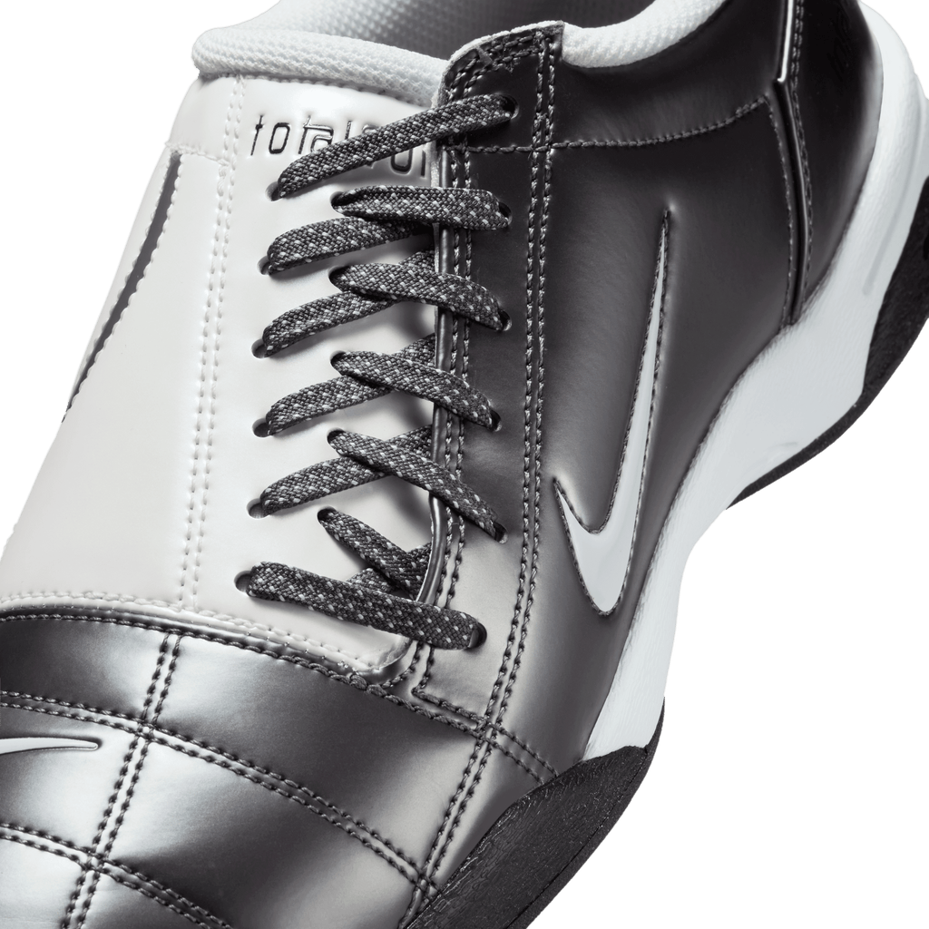 Nike Total 90-Lt Graphite/mtlc Summit Wht-white product image 3, provided for visual reference and product detail review
