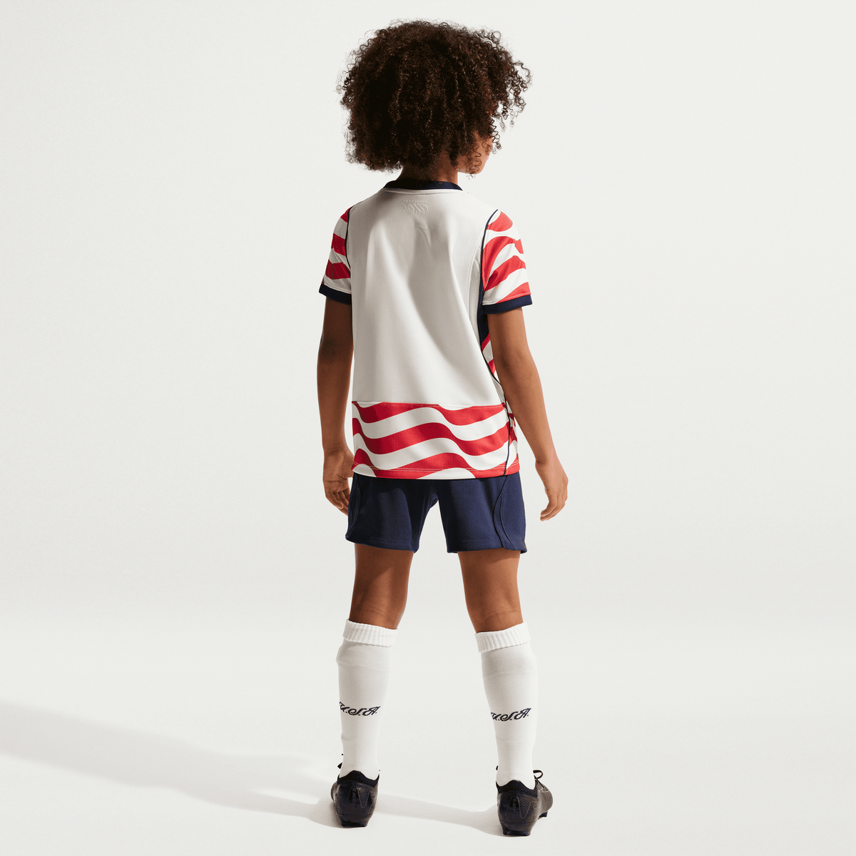 Nike Child Unisex USMNT Stadium Home Dri-FIT Soccer Mini Kit 2026 product image 2, provided for visual reference and product
