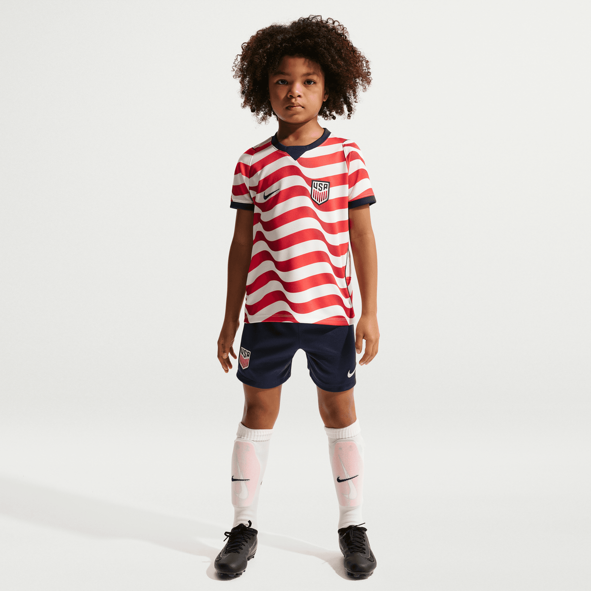 Nike Child Unisex USMNT Stadium Home Dri-FIT Soccer Mini Kit 2026 product image 1, provided for visual reference and product