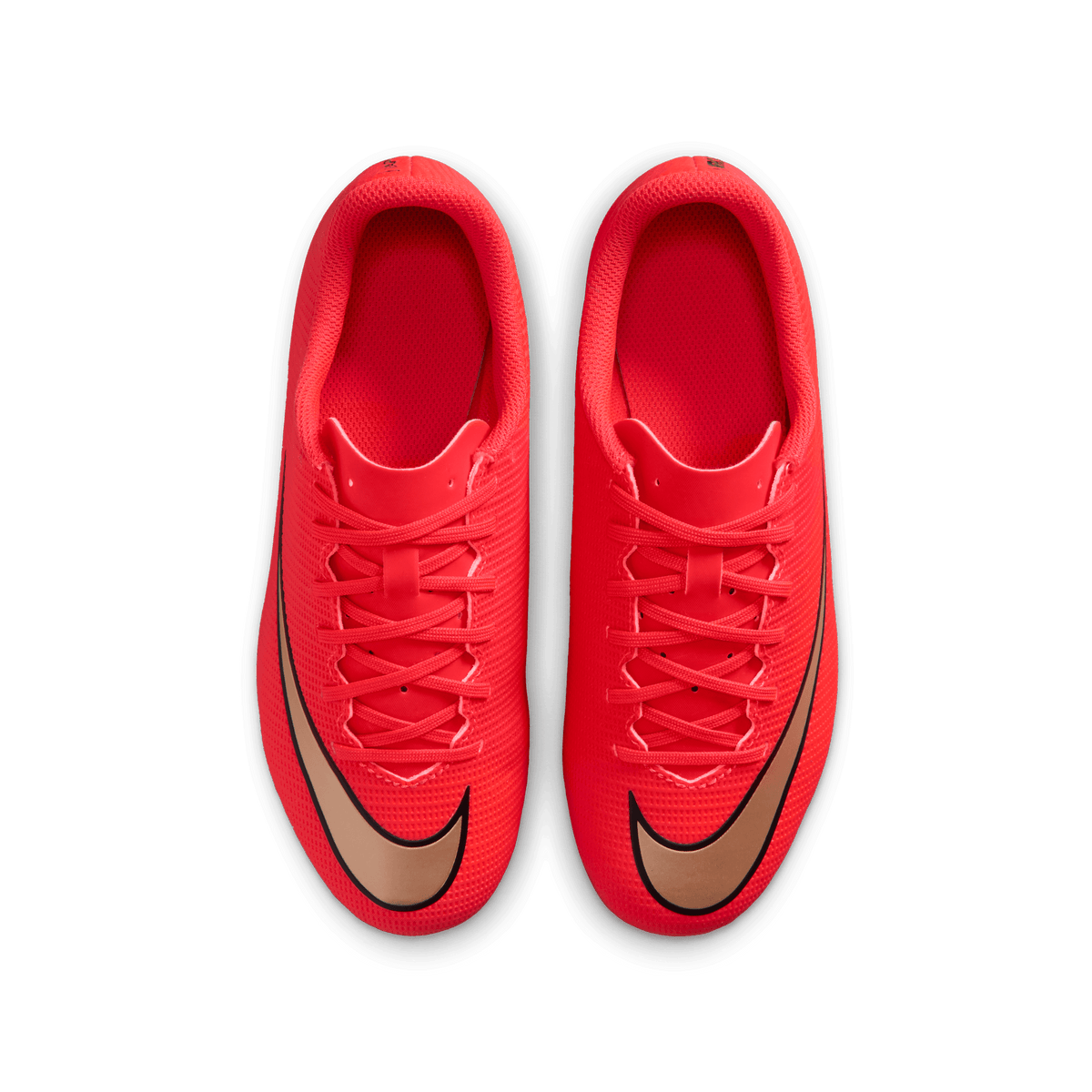 Nike Jr. Mercurial Vapor 17 Club Big Kids' MG/FG-BRIGHT CRIMSON/BLUR product image 4, provided for visual reference and