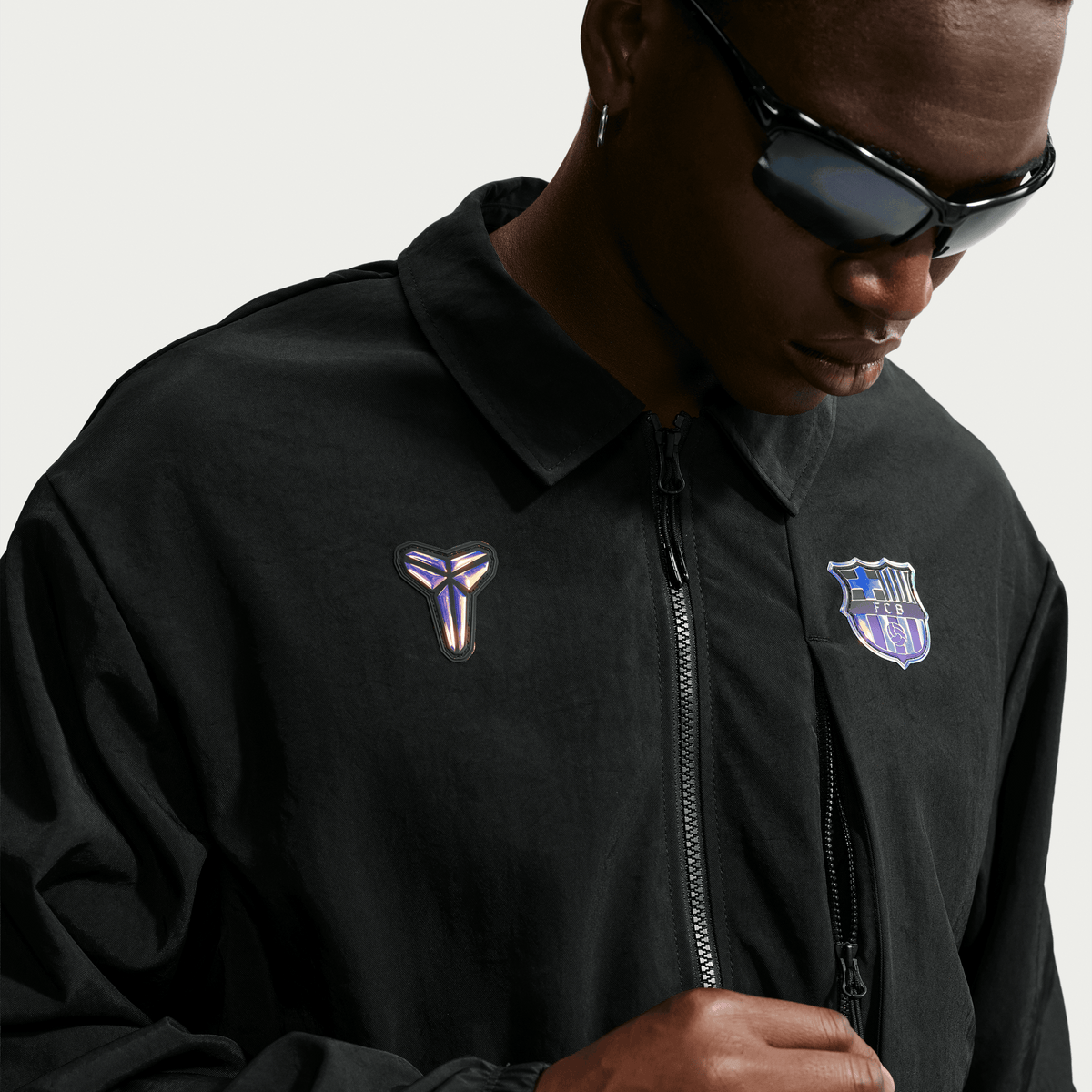 Nike Kobe Bryant FC Barcelona Away Men Soccer Woven Jacket product image 4, provided for visual reference and product detail