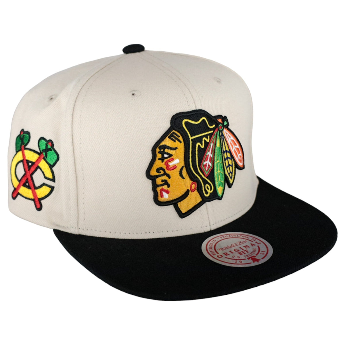 Chicago Blackhawks Cream Mitchell & Ness Snapback Hat product image 1, provided for visual reference and product detail