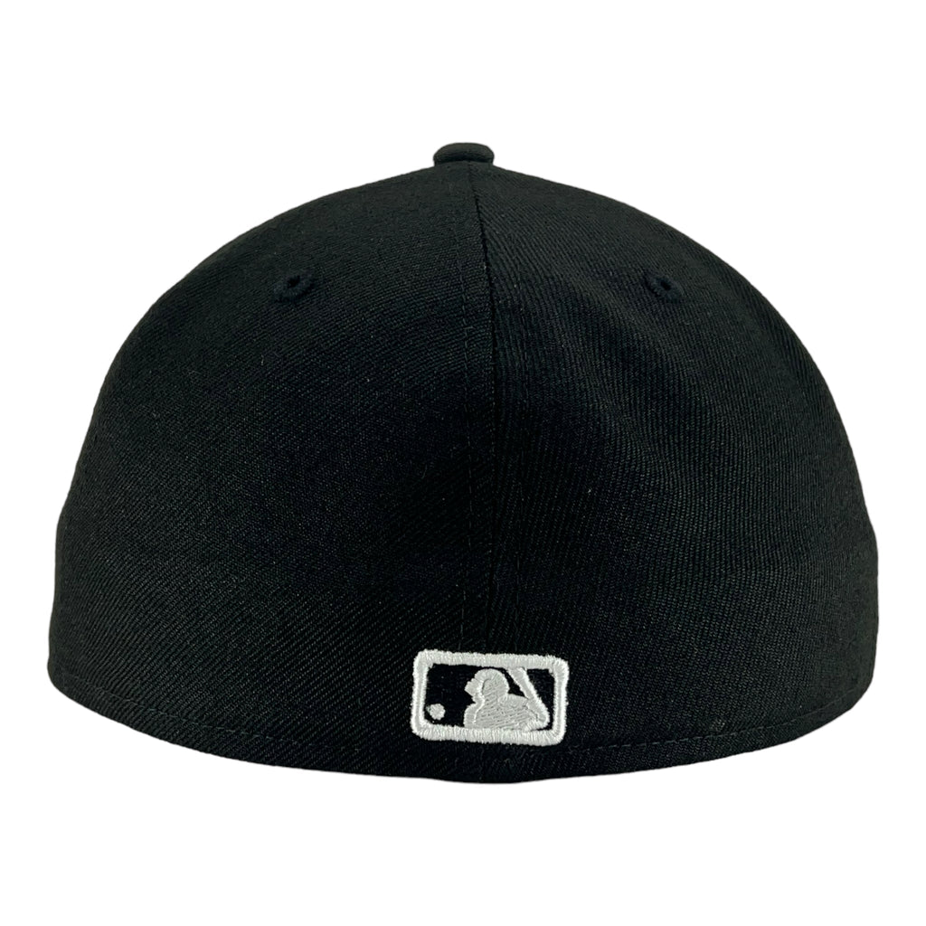 Chicago Cubs Black/White C New Era 59FIFTY Fitted Hat product image 6, provided for visual reference and product detail