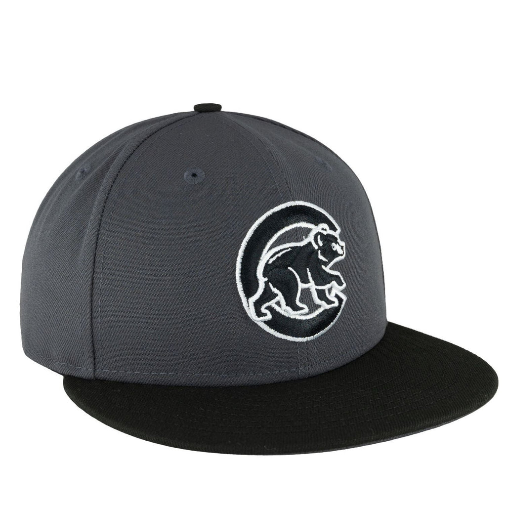 Chicago Cubs Graphite/Black New Era 9FIFTY Snapback Hat product image 3, provided for visual reference and product detail