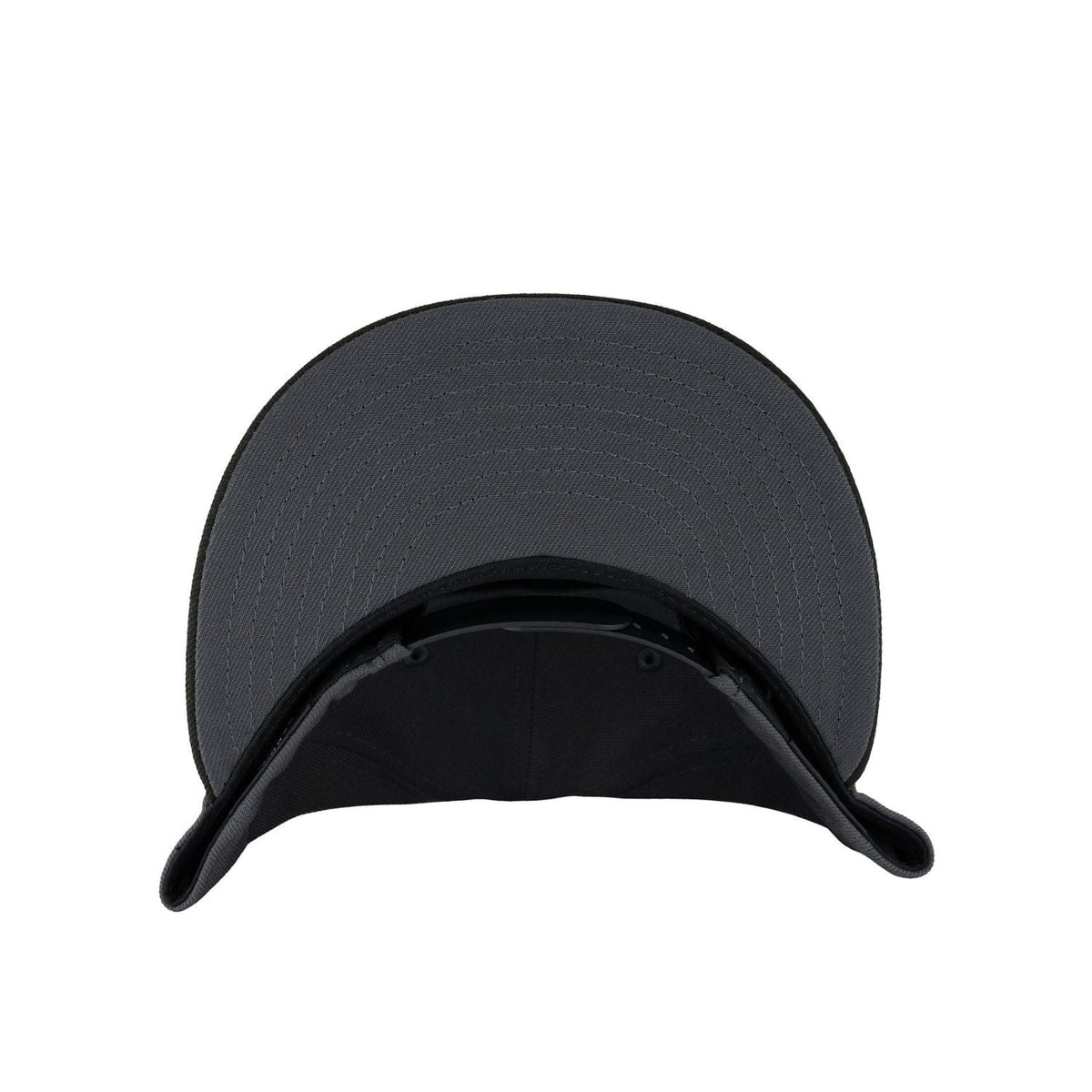 Chicago Cubs Graphite/Black New Era 9FIFTY Snapback Hat product image 6, provided for visual reference and product detail