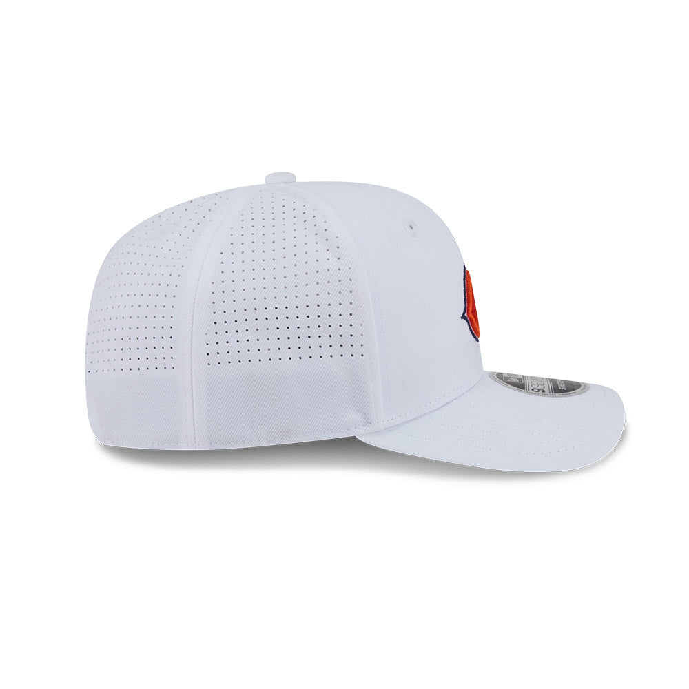 Chicago Bears New Era 9SEVENTY White EG Performance Stretch-Snap Adjustable Hat product image 4, provided for visual