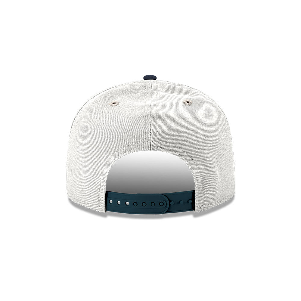Chicago Bears White/Navy Retro New Era 9FIFTY Snapback Hat product image 4, provided for visual reference and product detail