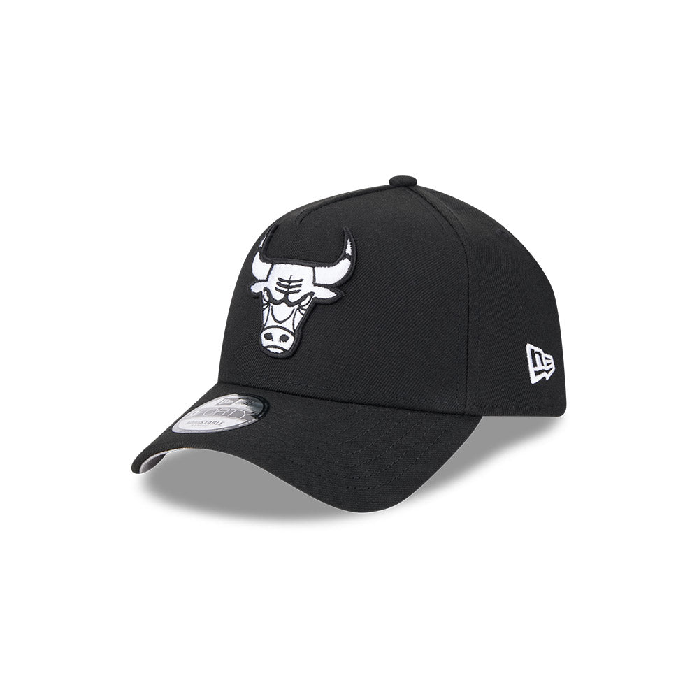 Chicago Bulls New Era 9FORTY A-Frame Black/White Adjustable Hat product image 3, provided for visual reference and product