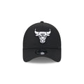 Chicago Bulls New Era 9FORTY A-Frame Black/White Adjustable Hat product image 1, provided for visual reference and product