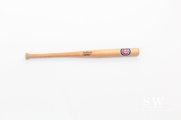 Chicago Cubs 18 inch Natural Wooden Mini Bat product image 1, provided for visual reference and product detail review