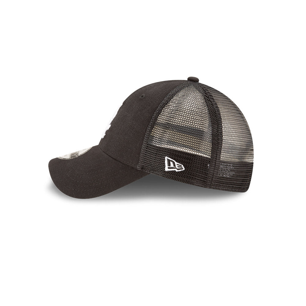 Chicago White Sox New Era Black 9FORTY Trucker Adjustable Hat product image 6, provided for visual reference and product