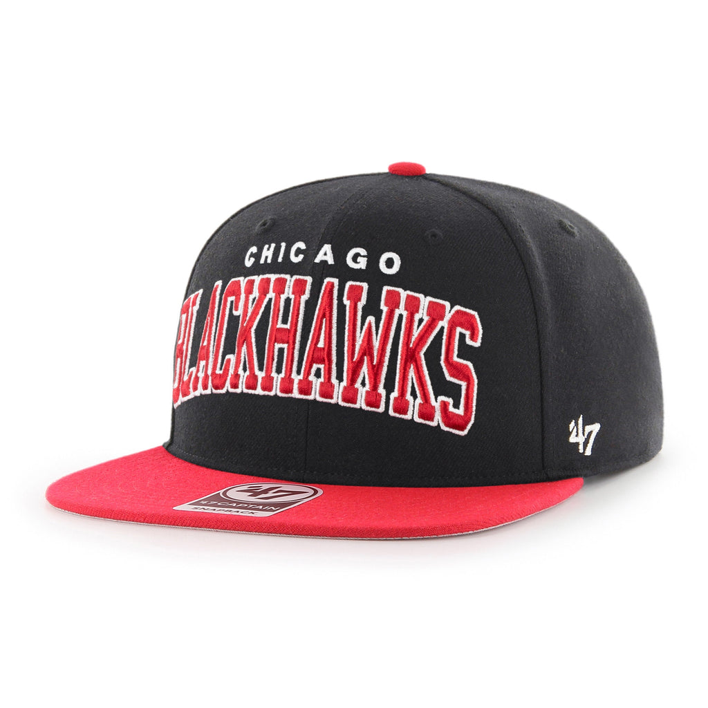 Chicago Blackhawks Black/Red '47 Captain Snapback Hat product image 1, provided for visual reference and product detail