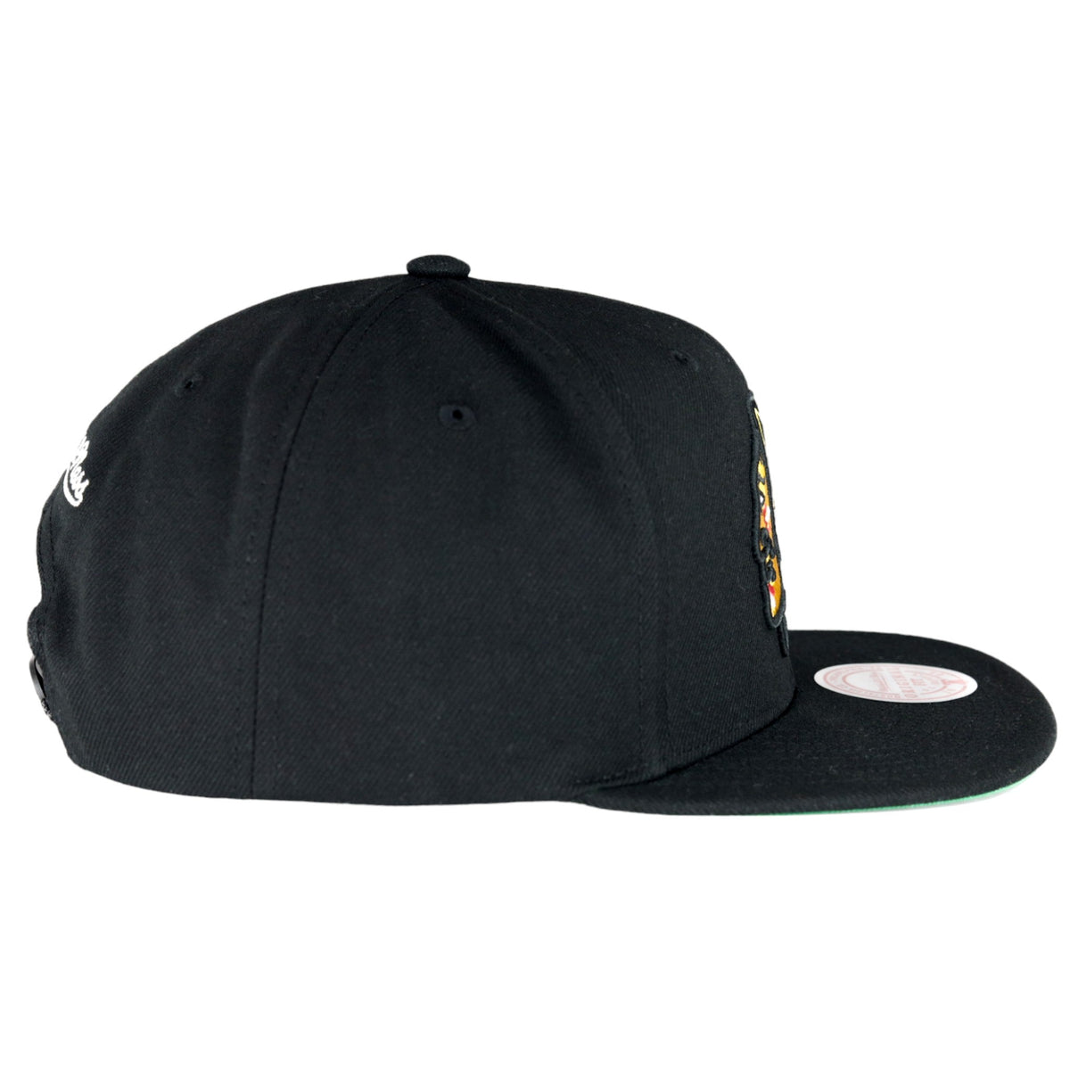 Chicago Blackhawks Black Mitchell & Ness Snapback Hat product image 4, provided for visual reference and product detail
