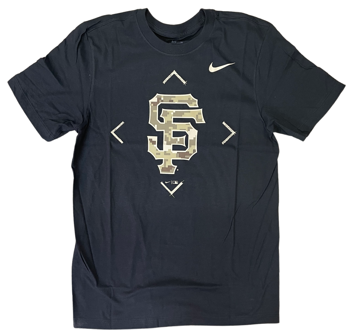 Nike Men San Francisco Giants Black Camo Logo Performance T-Shirt product image 1, provided for visual reference and product