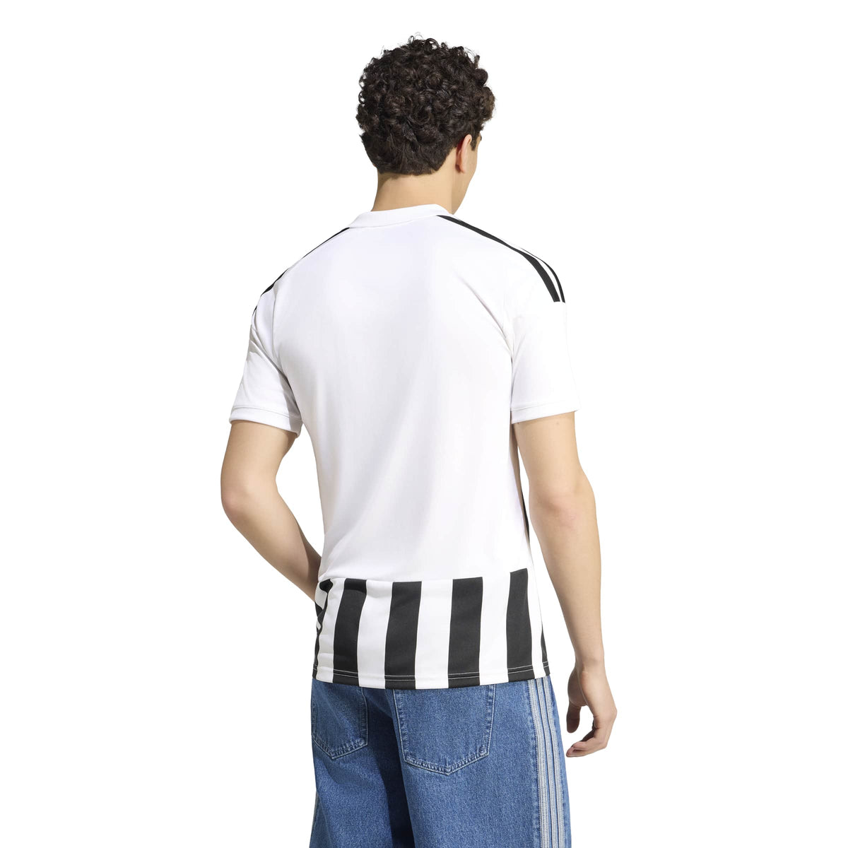 Adidas Men Juventus Home Replica Jersey 26/27 product image 4, provided for visual reference and product detail review