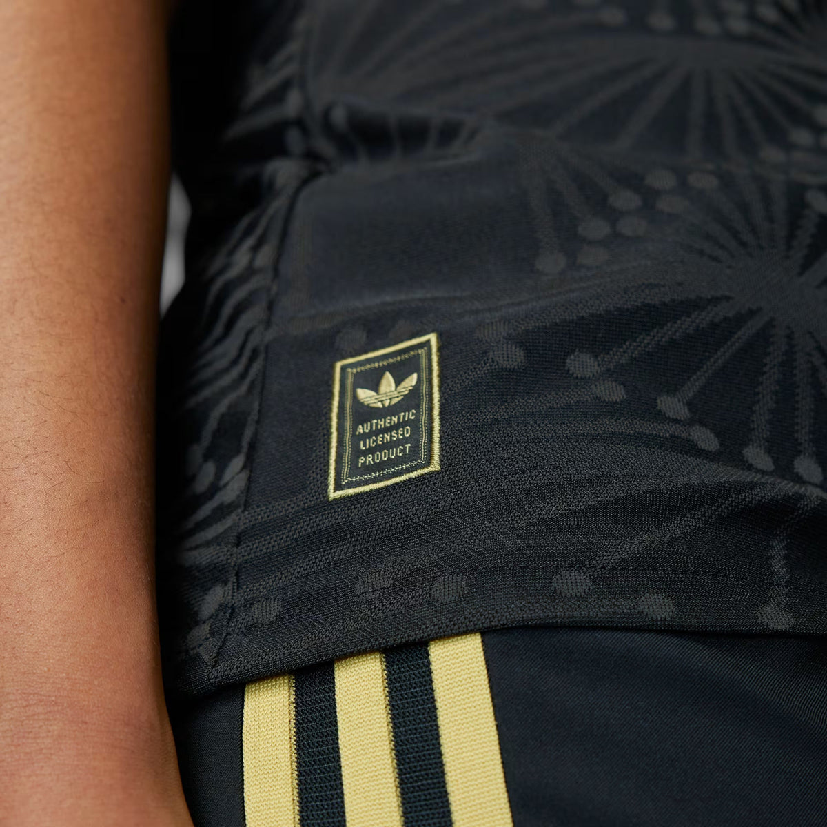 Adidas Women Mexico FMF Authentic Jersey 2025- Black/Gold product image 7, provided for visual reference and product detail