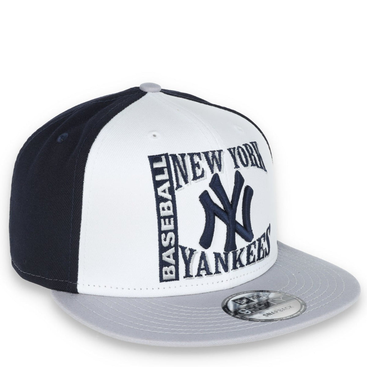 New Era New York Yankee Retro Sport 9FIFTY Snapback Hat - White/Navy product image 1, provided for visual reference and