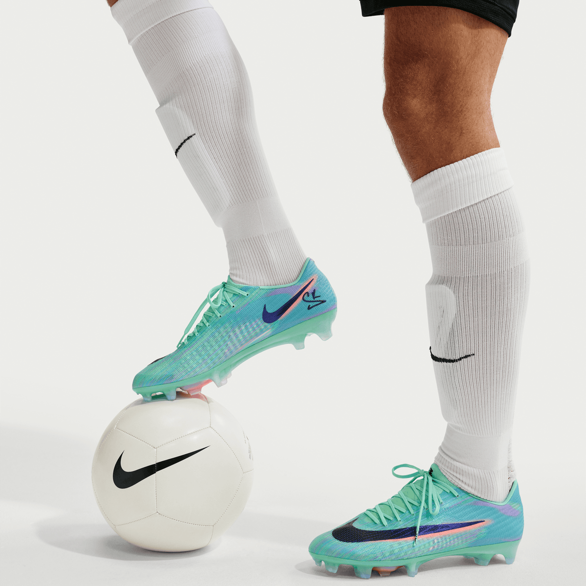 Nike Mercurial Superfly Youth 11 Elite "Sam Kerr" - GREEN GLOW/BLACK product image 9, provided for visual reference and