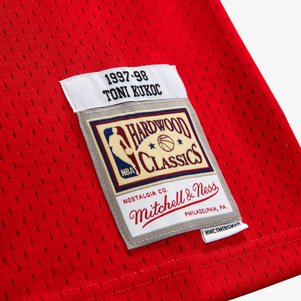 Toni Kukoc #7 Chicago Bulls Mitchell & Ness Red Swingman 1997 Jersey product image 3, provided for visual reference and