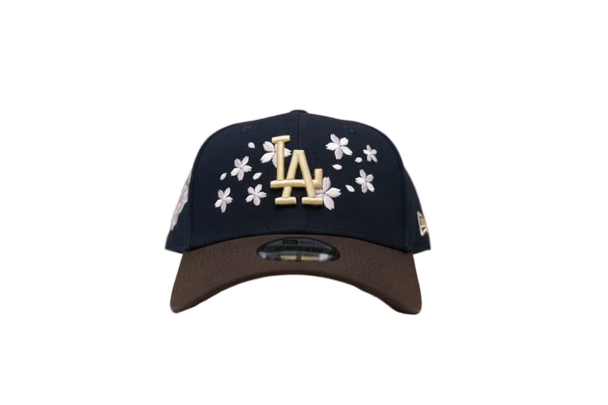 New Era Los Angeles Dodgers 'Cherry Blossoms' 1988 side patch a frame pink UV product image 1, provided for visual reference
