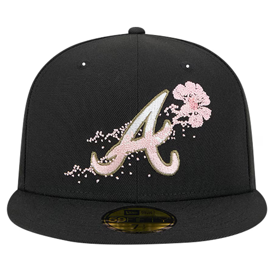 New Era Atlanta Braves Dotted Floral 59FIFTY Fitted Hat product image 1, provided for visual reference and product detail