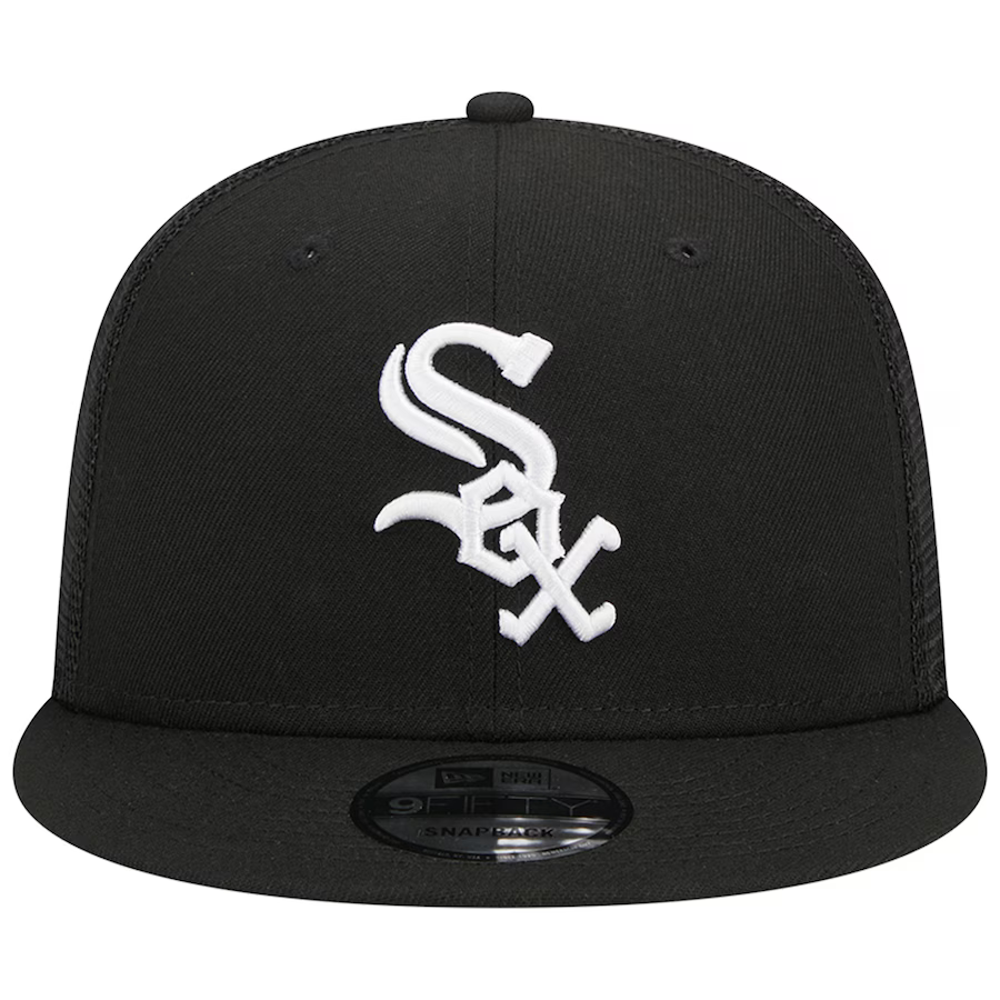 New Era Chicago White Sox Trucker 9FIFTY Snapback Hat - Black/White product image 2, provided for visual reference and