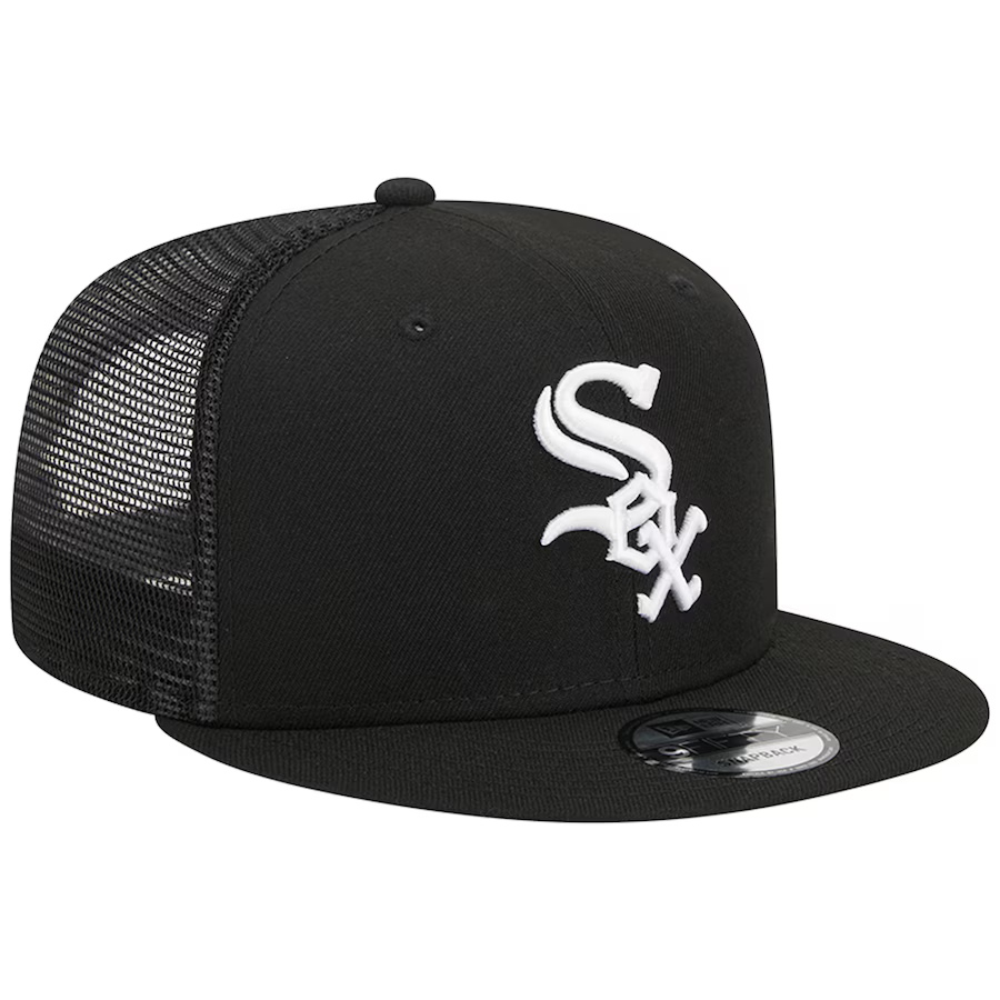 New Era Chicago White Sox Trucker 9FIFTY Snapback Hat - Black/White product image 1, provided for visual reference and