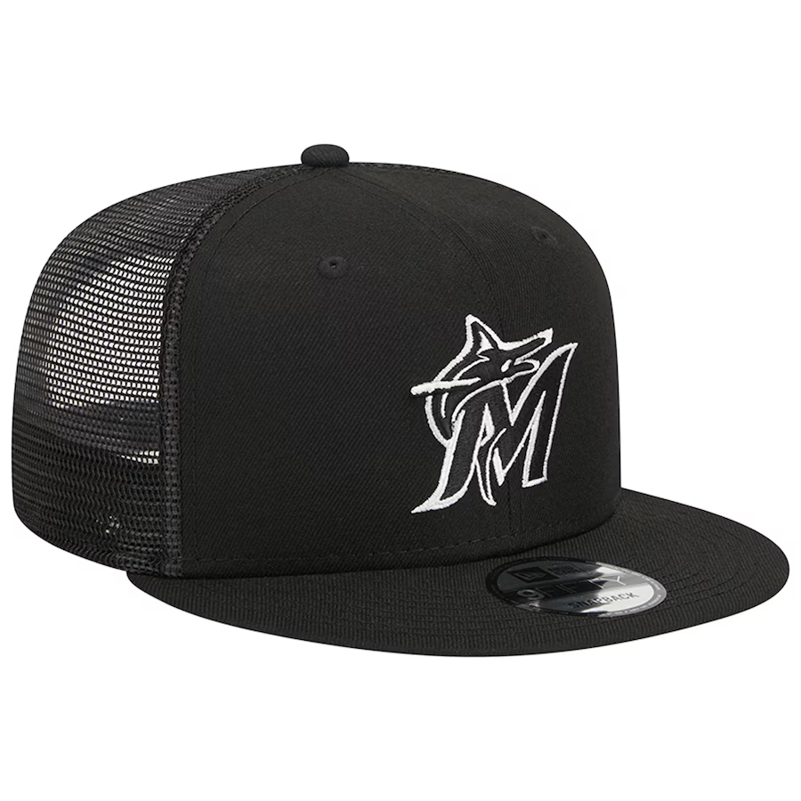 New Era Miami Marlins 9FIFTYTrucker Snapback Hat-Black/White product image 1, provided for visual reference and product