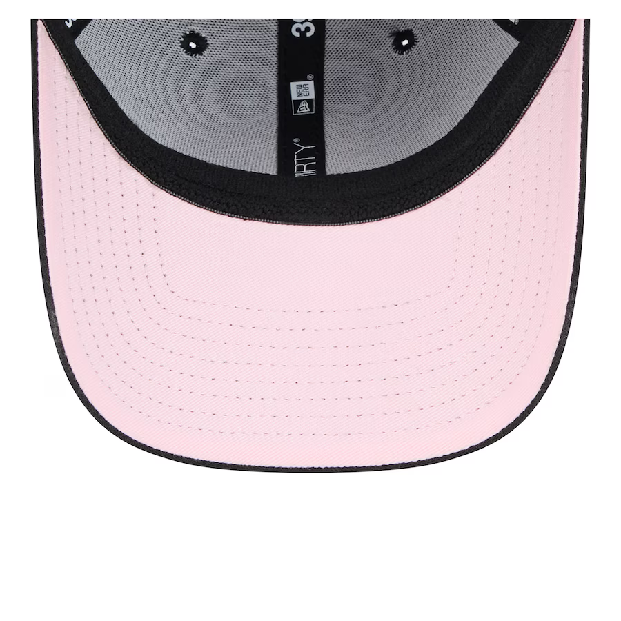 New Era San Francisco Giants 39THIRTY Flex Hat - Black product image 5, provided for visual reference and product detail