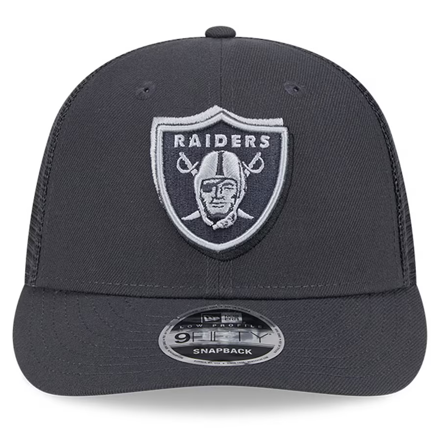New Era Men Las Vegas Raiders 2024 NFL Draft On Stage Low Profile 9Fifty Trucker Adjustable Hat product image 3, provided