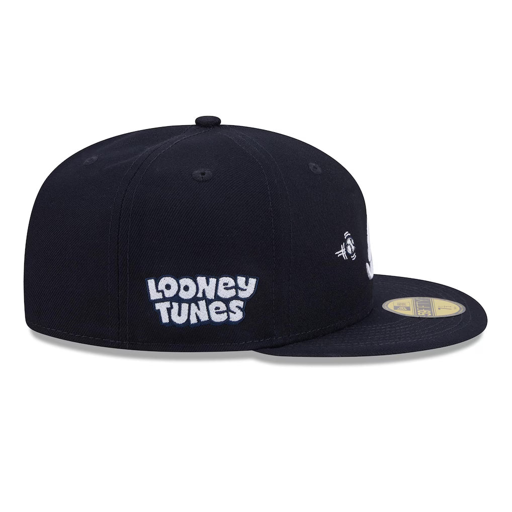 New Era Atlanta Braves Bugs Bunny Swing 59FIFTY Fitted Hat product image 4, provided for visual reference and product detail